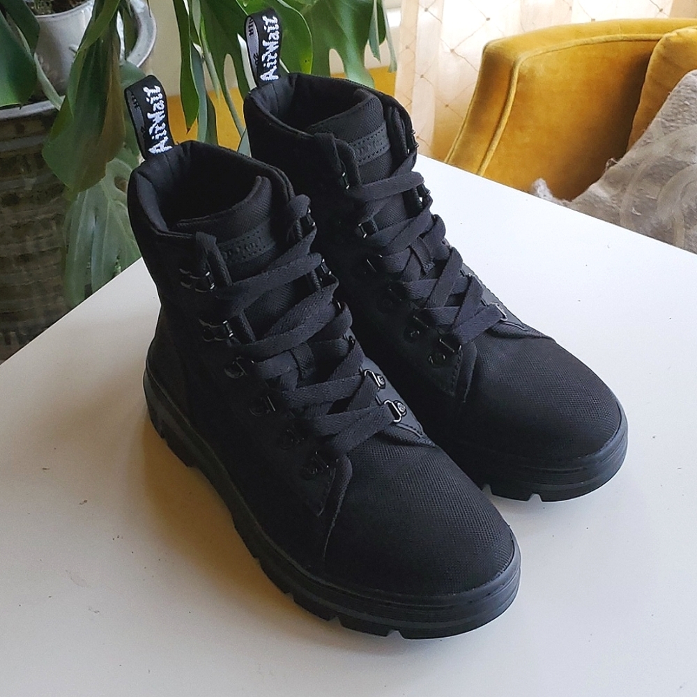 Doc Martens Black Combat Combs Boots size 8